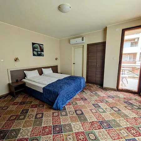 La Roka Hotel