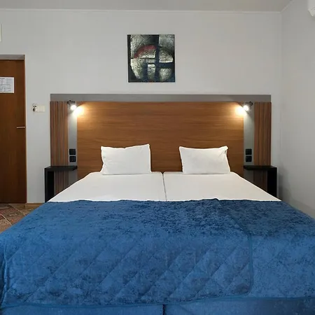 La Roka Stara Sagora